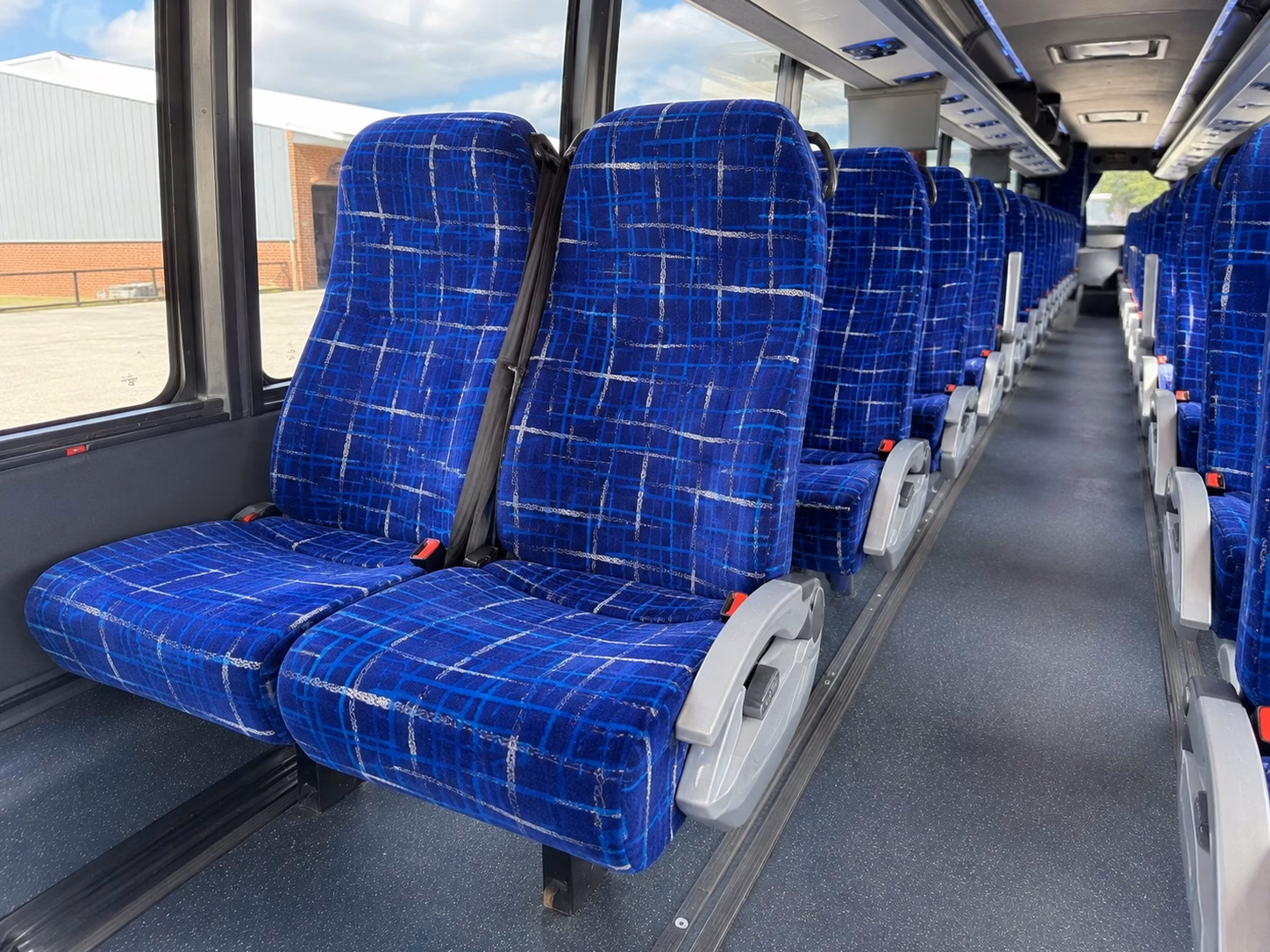 cactus league spring training bus rentals in goodyear
